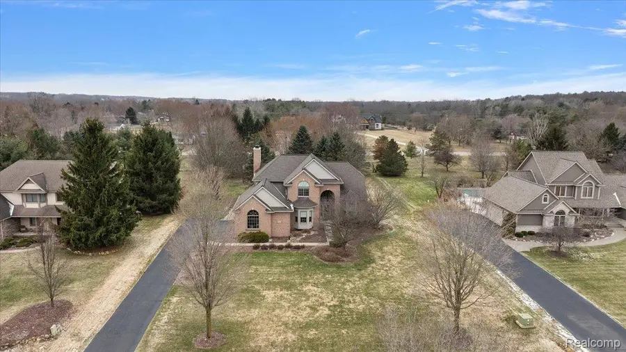 8446 S Shore Drive, Clarkston, MI 48348 - #3