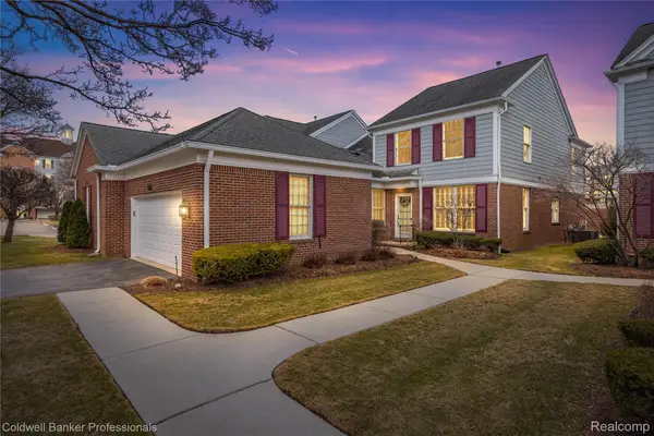 10002 Harbor Place Drive, StClairShores, MI 48080