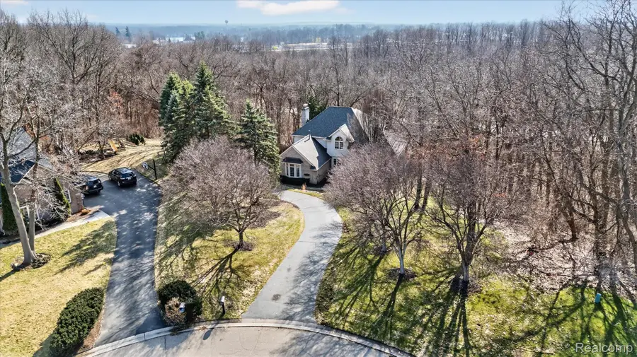 10384 Overhill Drive, Brighton, MI 48114 - #3