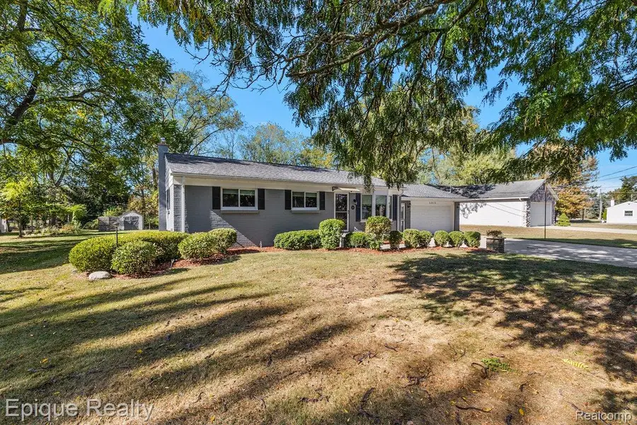 3915 Jennings Drive, Troy, MI 48083 - #3