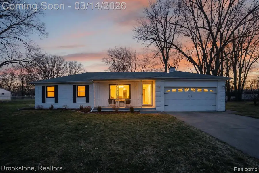 6227 Mckenzie Drive, Flint, MI 48507 - #2