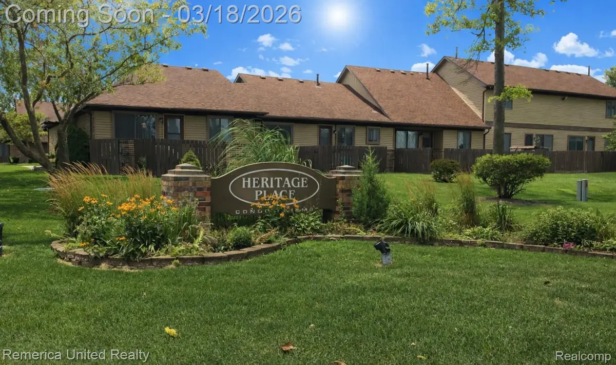 3772 Heritage Parkway, Dearborn, MI 48124 - #1