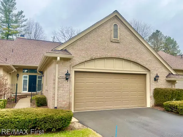 2483 Hickory Glen Drive #3, BloomfieldHills, MI 48304