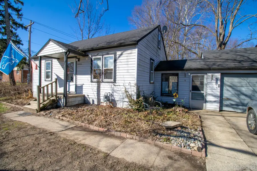8080 Wayne Road, Romulus, MI 48174 - #3