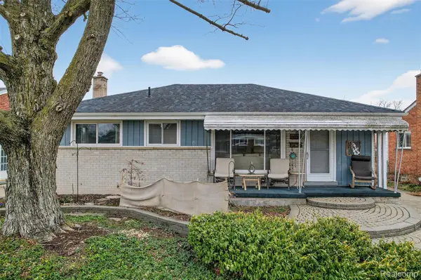 33604 Alvin Street, GardenCity, MI 48135