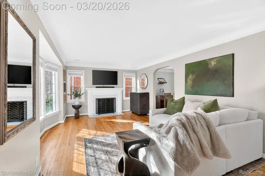 1922 Norwood Drive, Grosse Pointe Woods, MI 48236 - #3