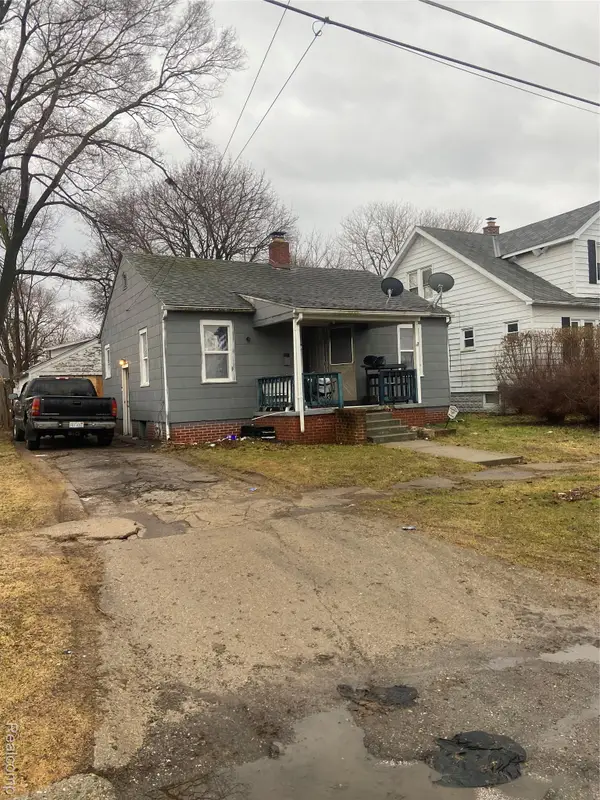 937 Barrie Avenue, Flint, MI 48507