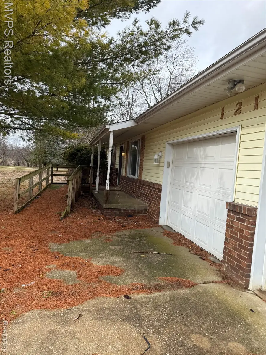 12113 E Carpenter Road, Davison, MI 48423 - #2