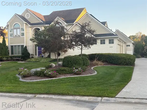 49235 Fox Drive S, Plymouth, MI 48170