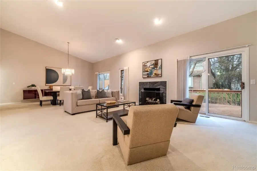 36713 Tanglewood Lane, Farmington Hills, MI 48331 - #2