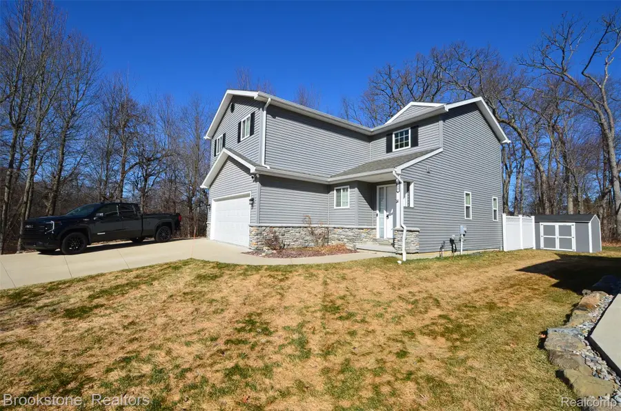 350 Fountain Park Drive, Waterford, MI 48327 - #2