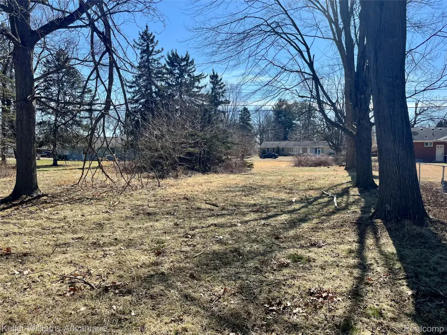 45134 Jeannette, Belleville, MI 48111 - #3