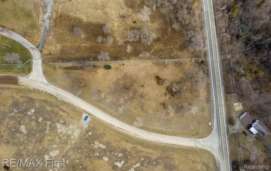 000 School Road, Rochester Hills, MI 48307 - #2