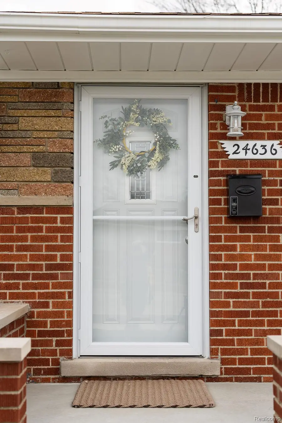 24636 Almond Avenue, Eastpointe, MI 48021 - #2