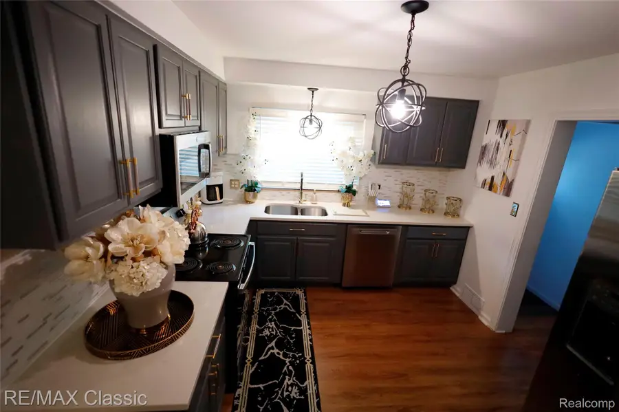 19595 Mahon Street, Southfield, MI 48075 - #3