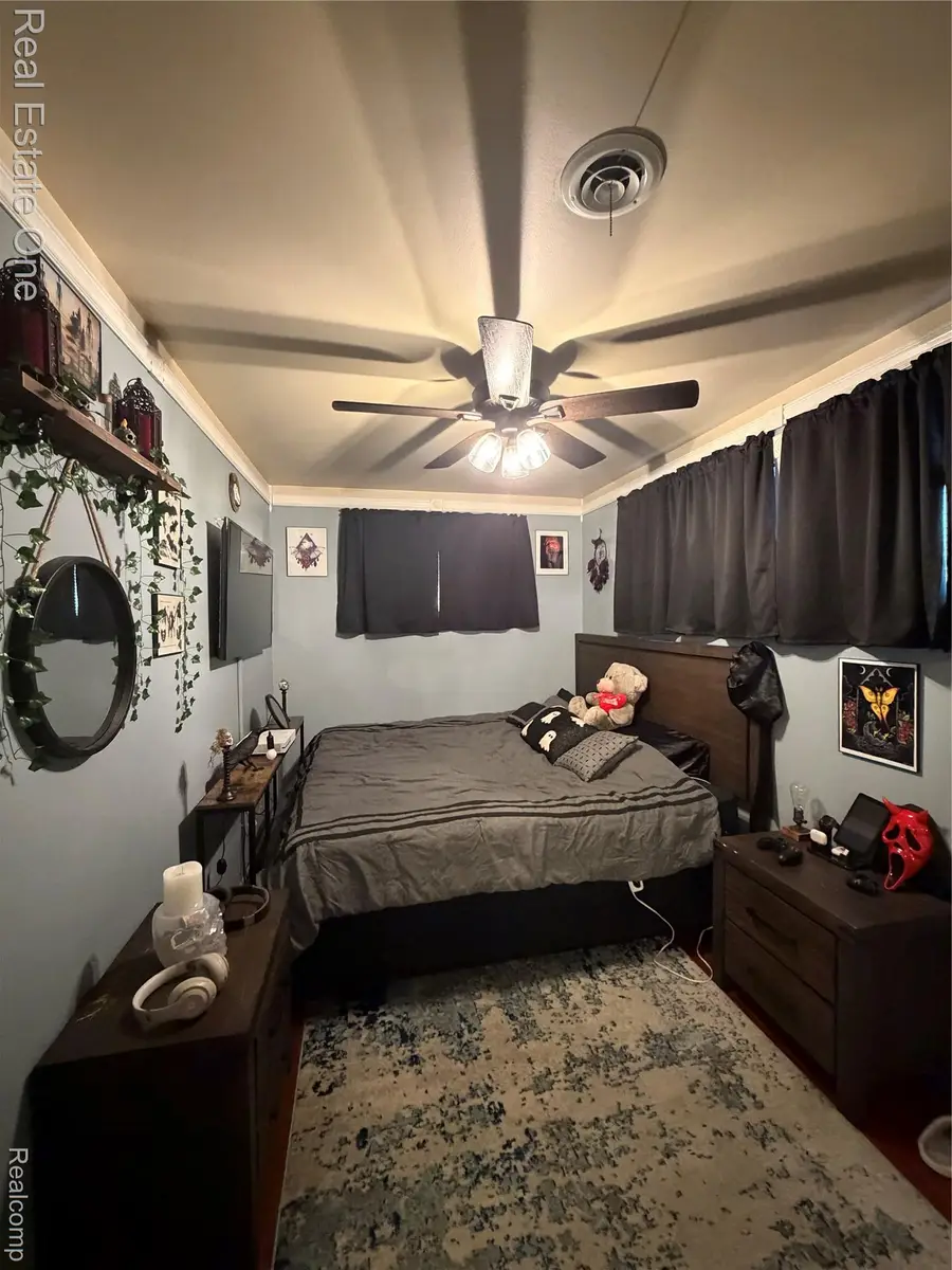 18875 Robert Street, Melvindale, MI 48122 - #3