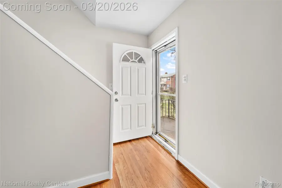 3352 Coolidge Highway #11, Royal Oak, MI 48073 - #2