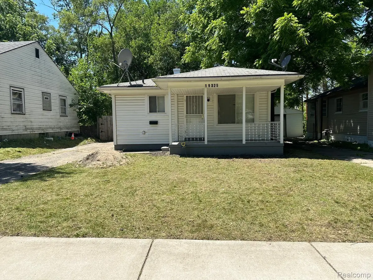 19325 Grandville Avenue, Detroit, MI 48219 - #1