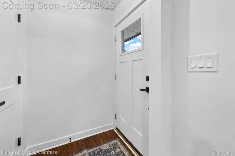 822 Phillips Avenue, Clawson, MI 48017 - #2