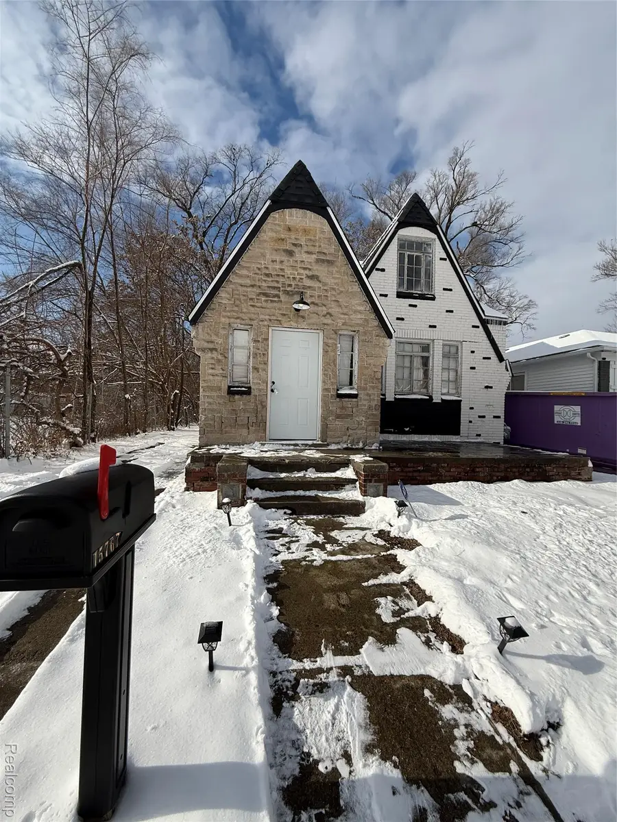 15767 Freeland Street, Detroit, MI 48227 - #2
