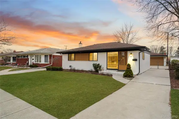 23118 Recreation Street, StClairShores, MI 48082