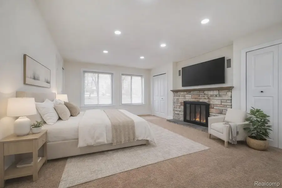 19133 Huntington Avenue, Harper Woods, MI 48225 - #3