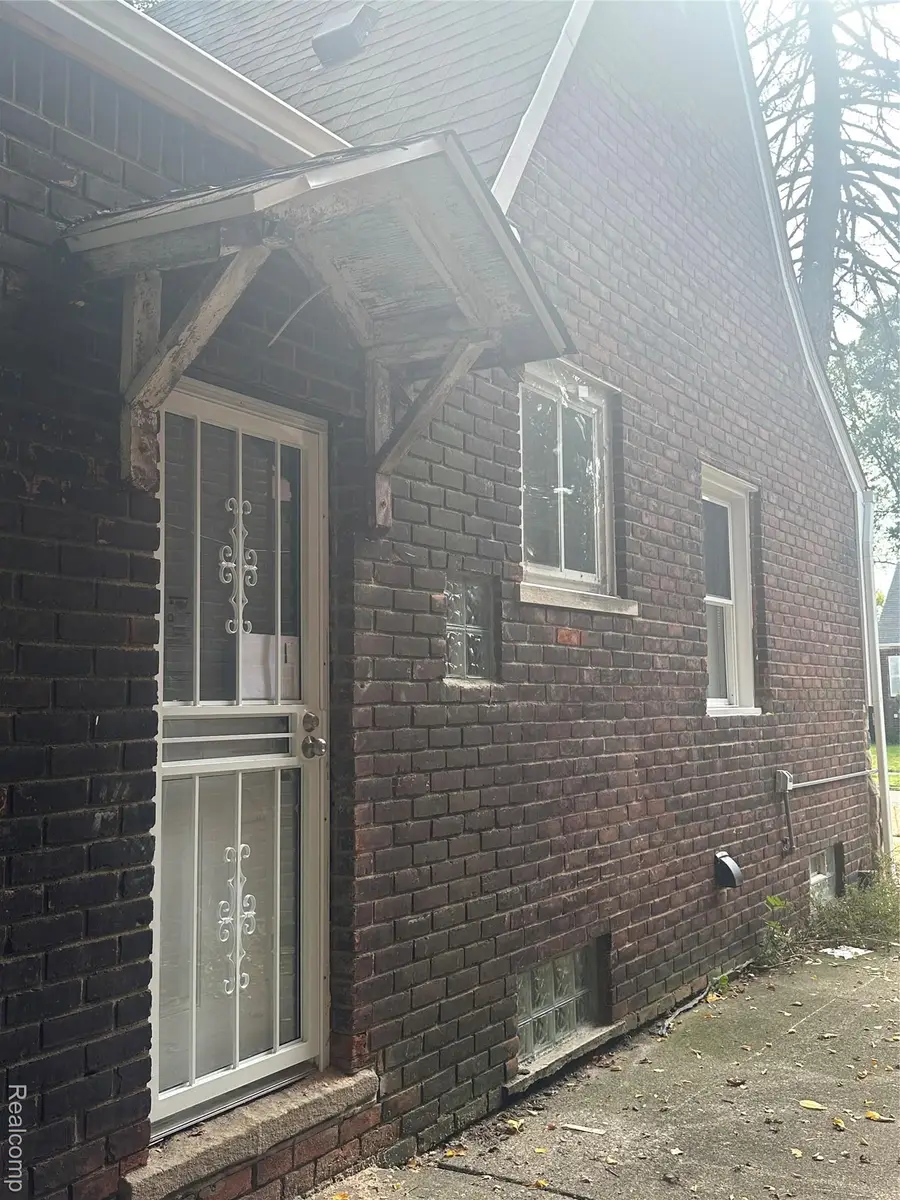 12561 Maiden Street, Detroit, MI 48213 - #2
