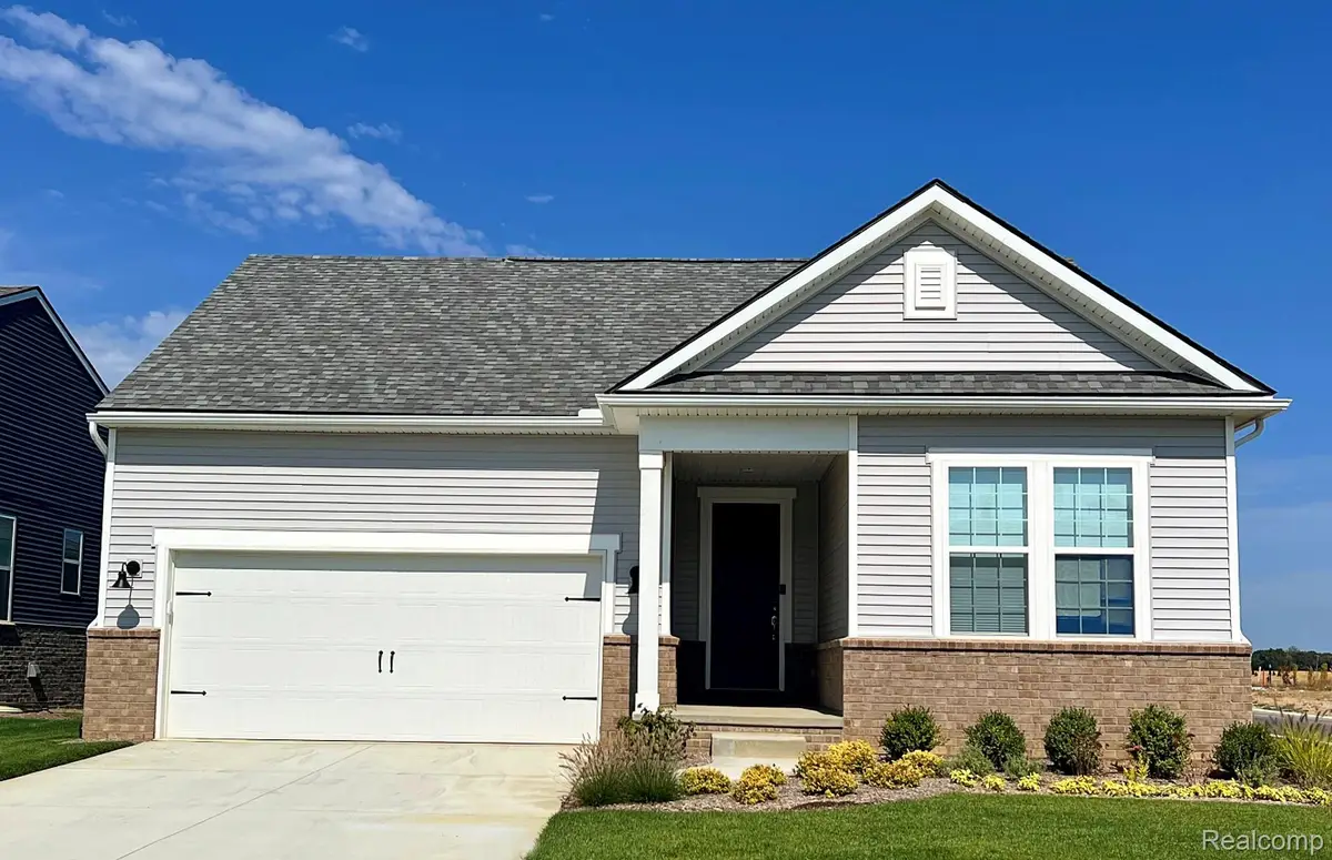 5326 Paisley Circle, Milford, MI 48381 - #1