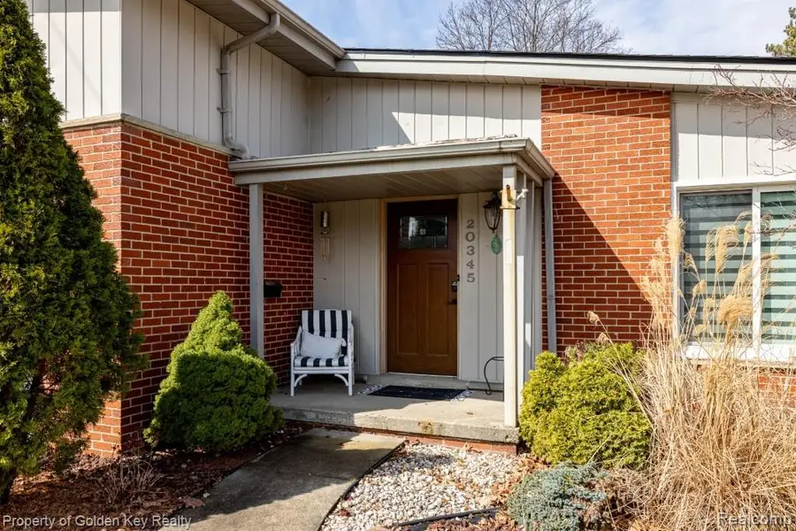 20345 Weyher Street, Livonia, MI 48152 - #2