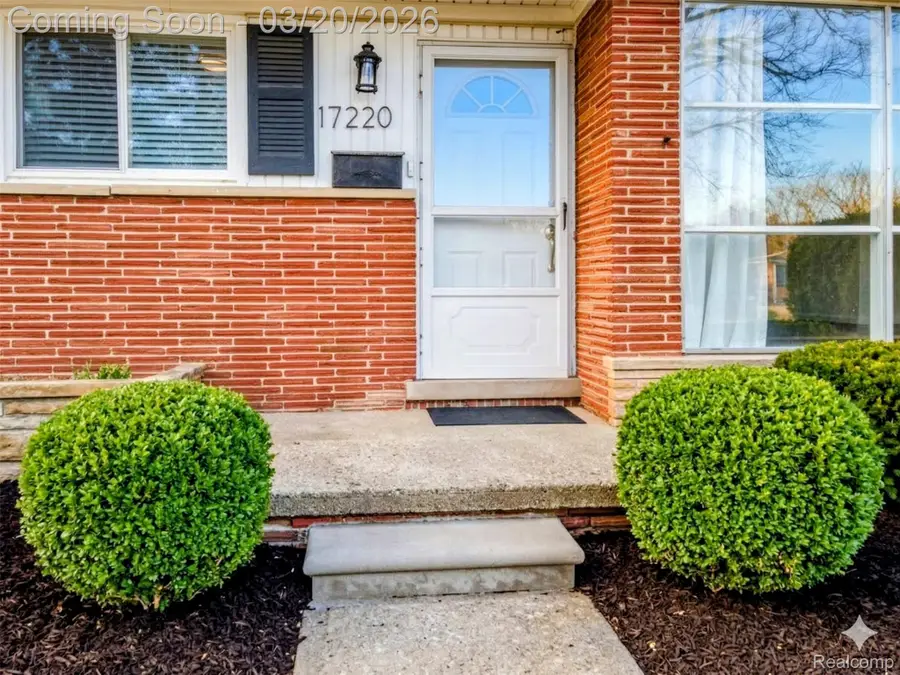 17220 W 13 Mile Road, Beverly Hills, MI 48025 - #2