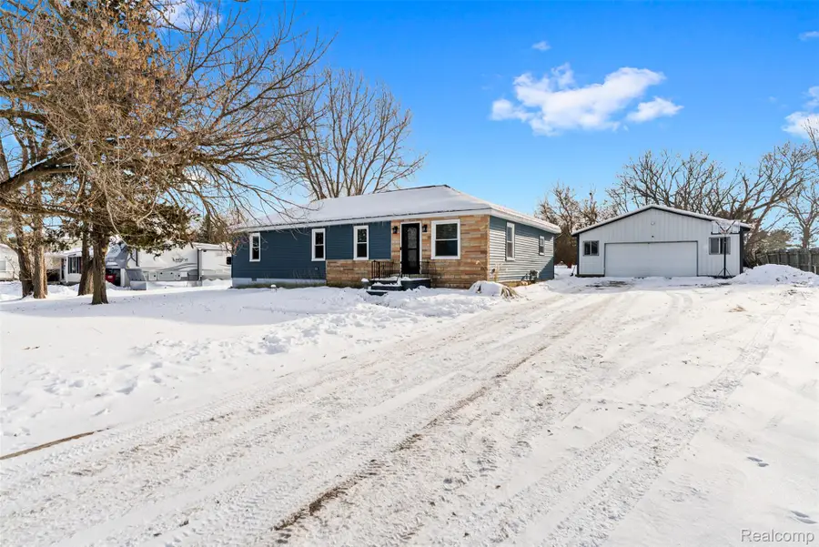 1268 E Dodge Road, Thetford, MI 48458 - #2