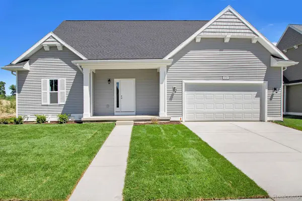 366 Dorchester Drive, Howell, MI 48855