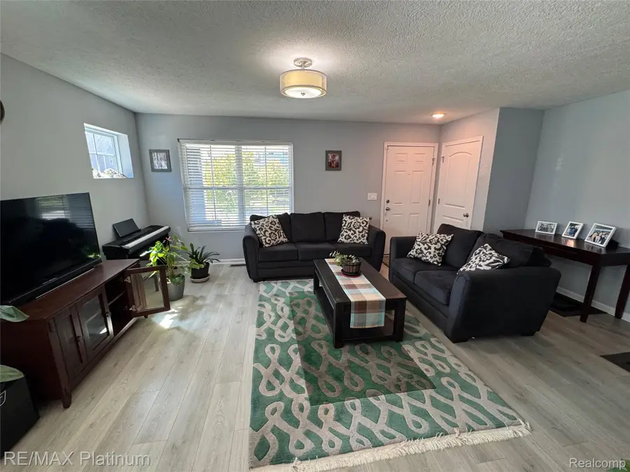 606 Kimball Street, Howell, MI 48855 - #3