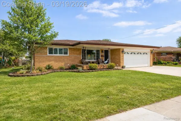 30644 Gruenburg Drive, Warren, MI 48092