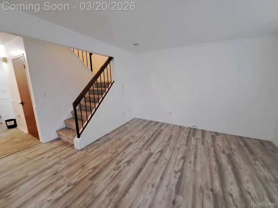 37025 Brynford Drive, Clinton Township, MI 48036 - #3