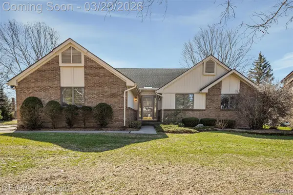 45105 Dunbarton Drive, Novi, MI 48375