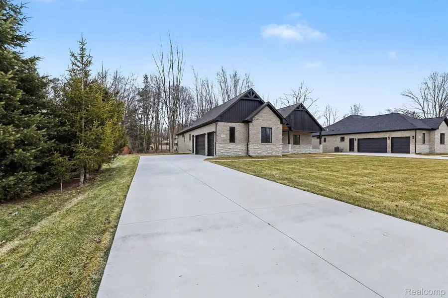 55420 Jewell Road, Shelby, MI 48315 - #3