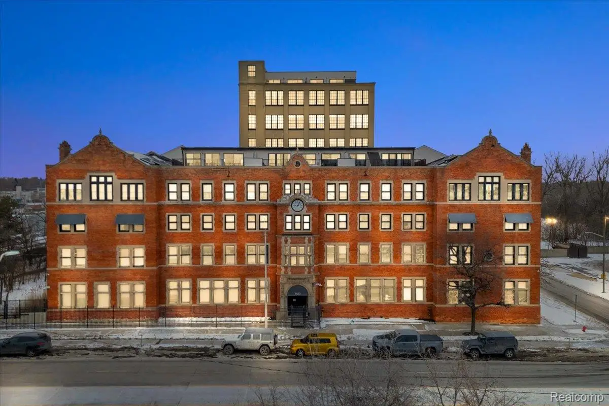 6533 E Jefferson Avenue #214W, Detroit, MI 48207 - #1