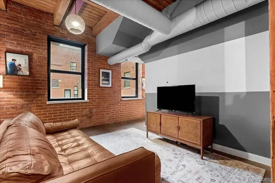 6533 E Jefferson Avenue #214W, Detroit, MI 48207 - #3