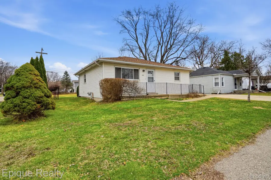 3197 Crooks Road, Rochester Hills, MI 48309 - #3