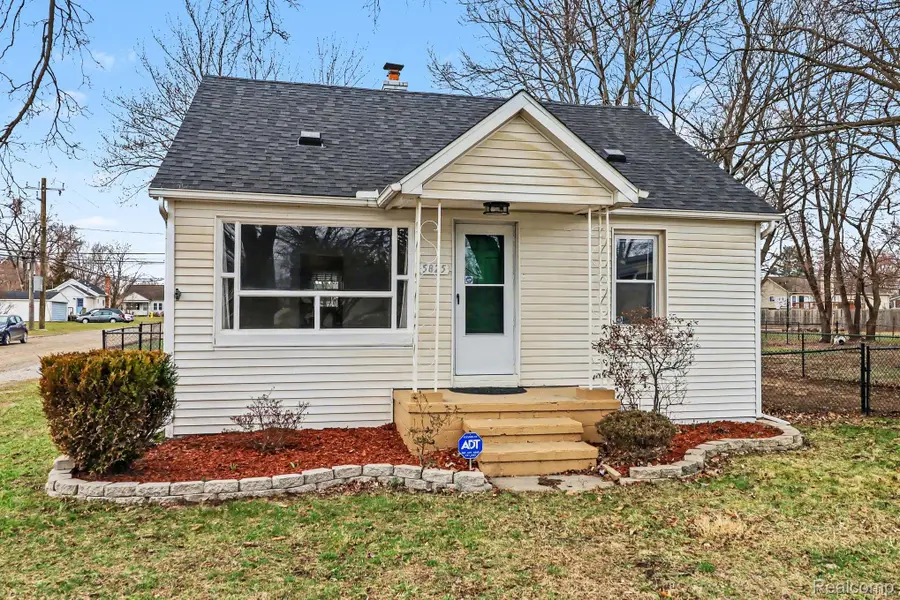 5825 N Newburgh Road, Westland, MI 48185 - #2