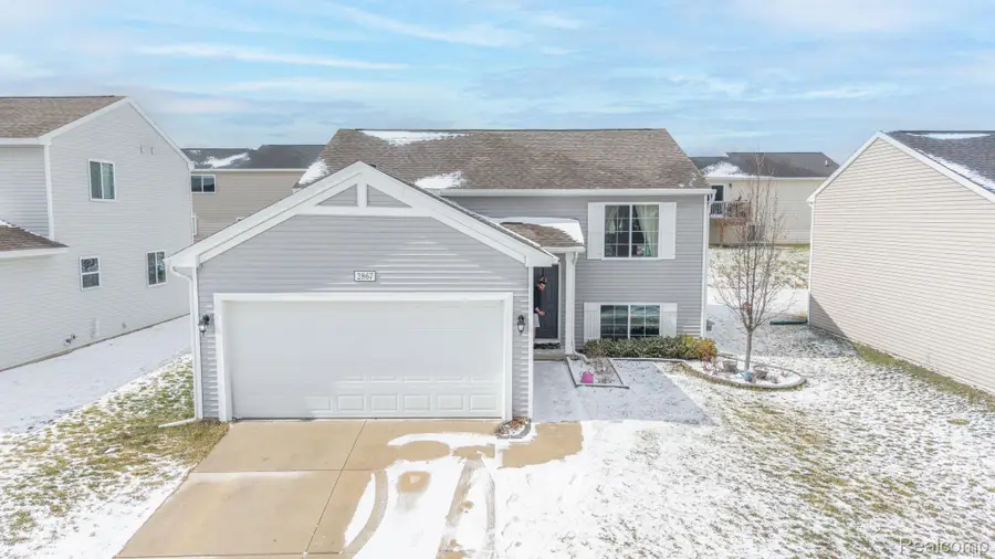 2867 W Fork River Drive, Fowlerville, MI 48836 - #3