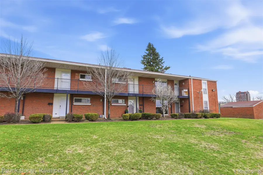 627 McDougall Mcdougall Street #77, Detroit, MI 48207 - #2