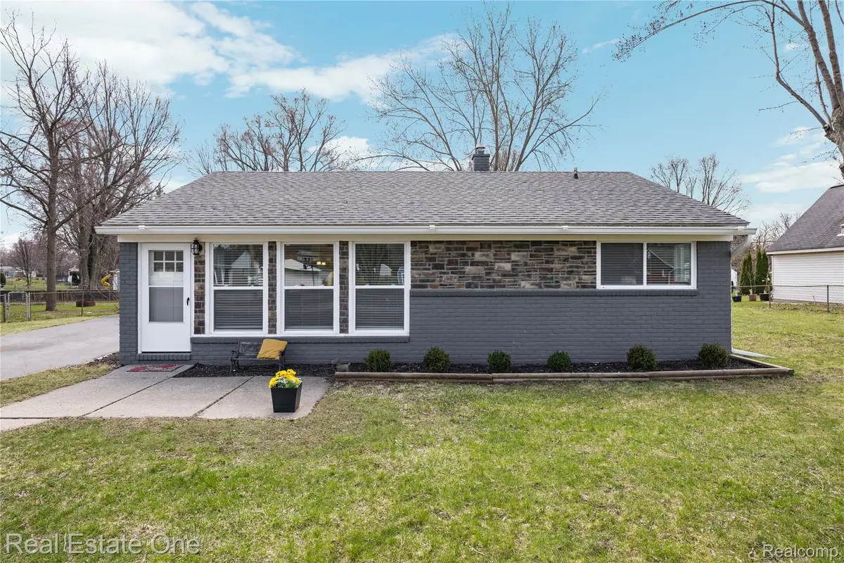 4913 Rioview Drive, Clarkston, MI 48346 - #1