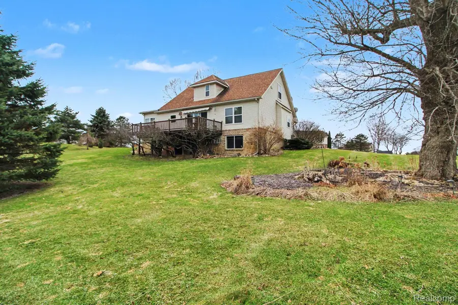 5744 Hidden Lane Court, White Lake, MI 48383 - #3