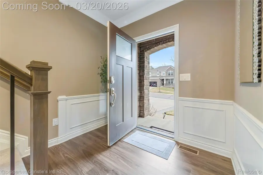 28085 Hummingdale Circle, Novi, MI 48377 - #3