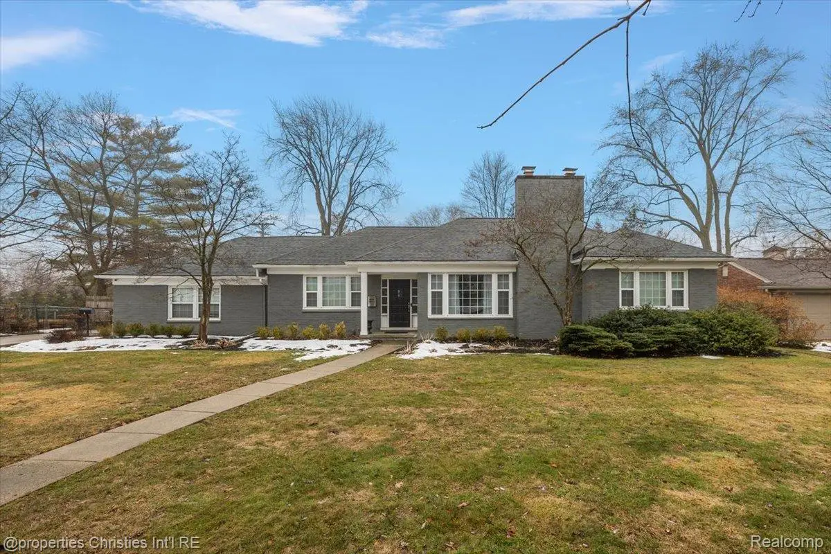 18135 Dunblaine Avenue, Beverly Hills, MI 48025 - #1