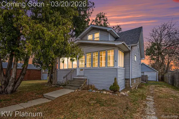 25886 Hoffmeyer Street, Roseville, MI 48066