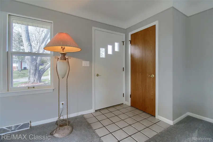 5155 Daron Lane, West Bloomfield, MI 48324 - #3