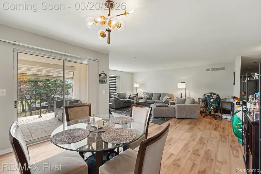 31120 Hunters Drive Drive #98, Farmington, MI 48334 - #3